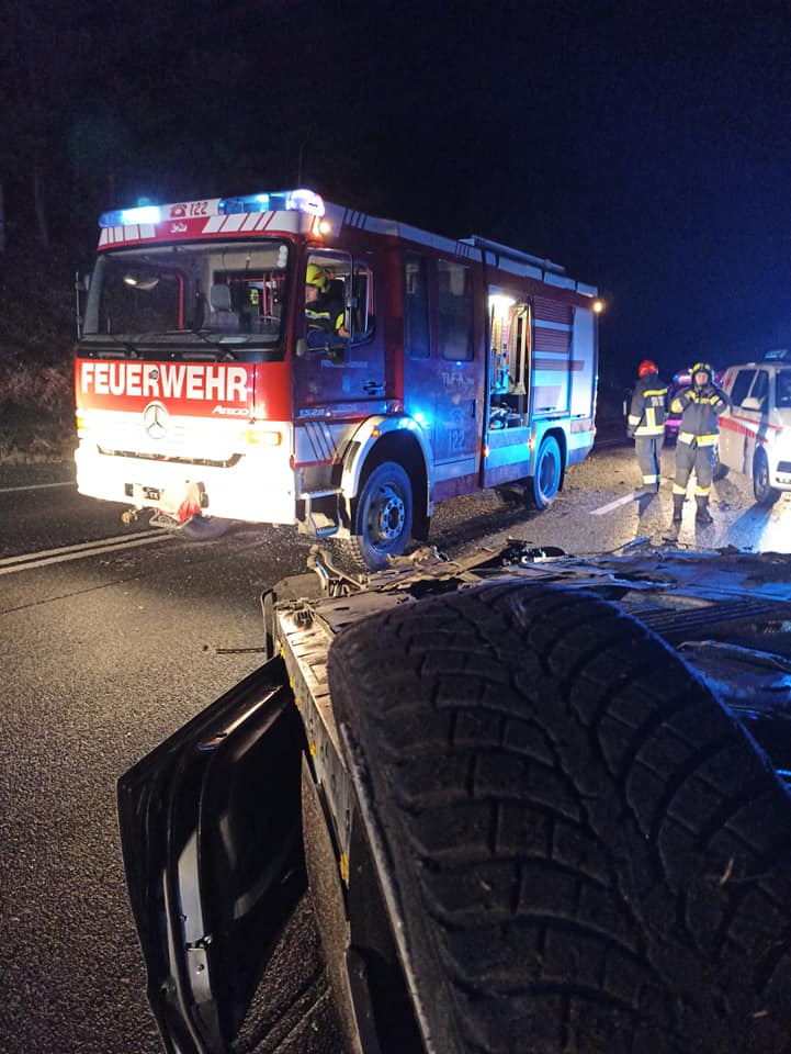 Verkehrsunfall auf der B37