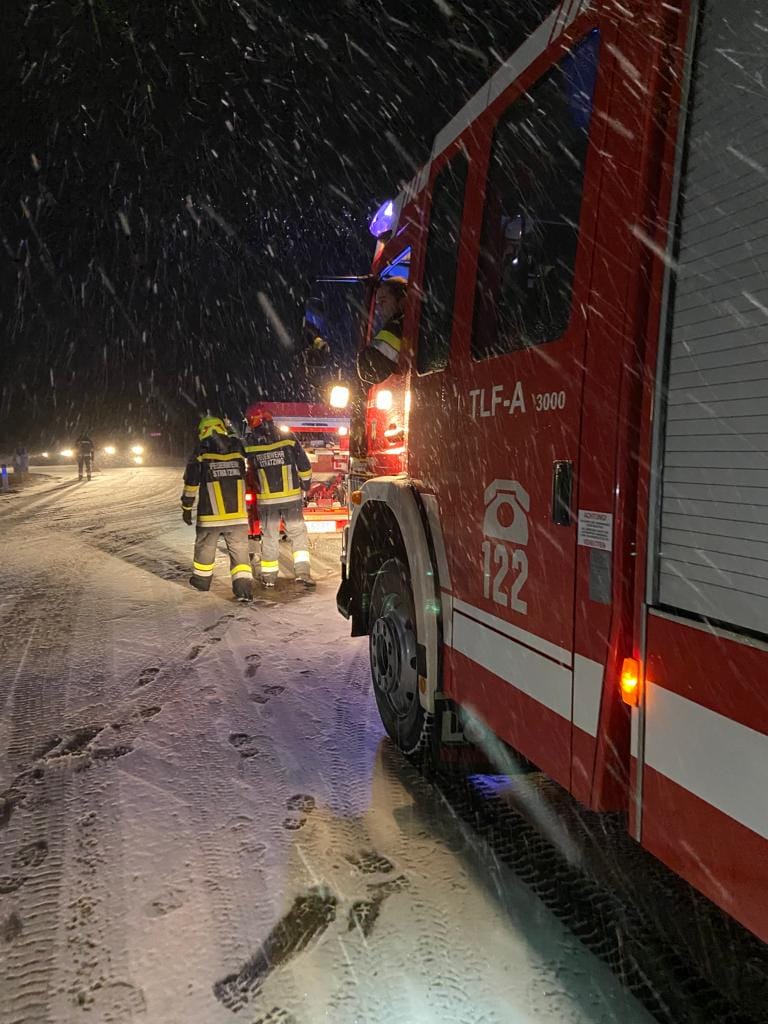 PKW Bergung im Schneegestöber