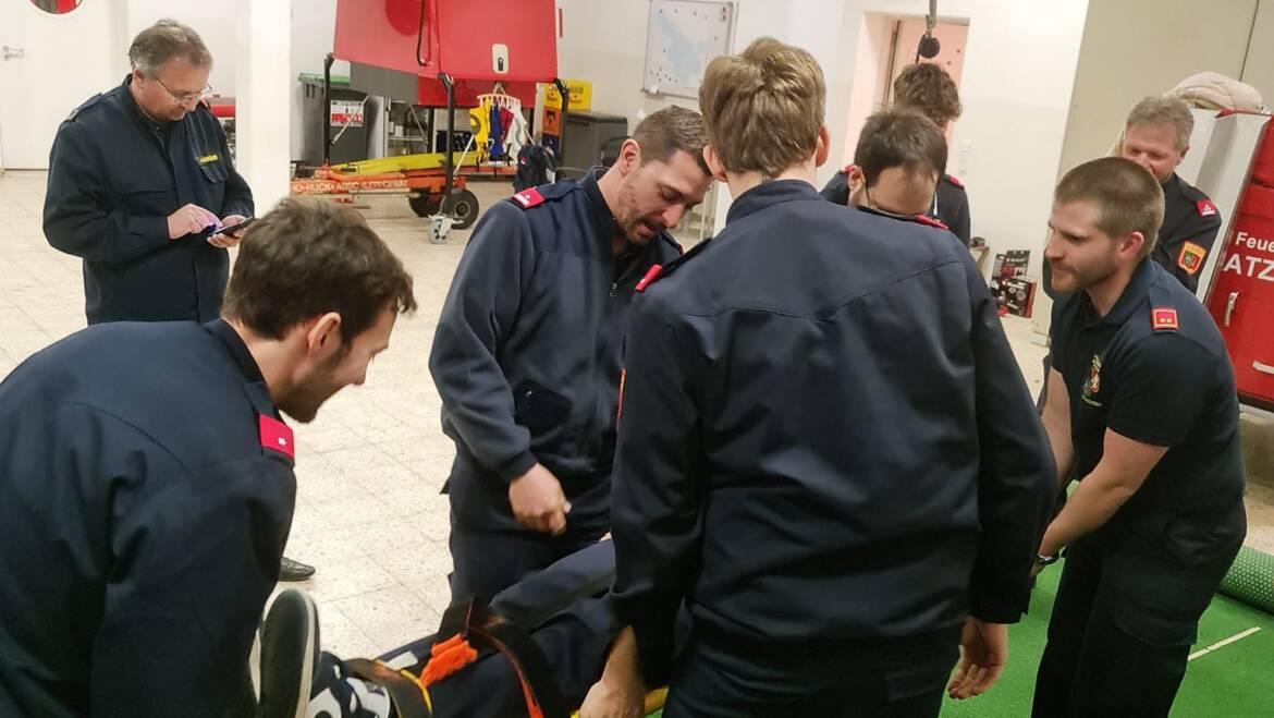 Winterschulung: Erste Hilfe im Feuerwehreinsatz