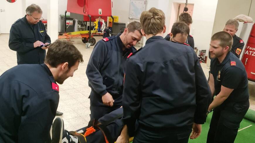 Winterschulung: Erste Hilfe im Feuerwehreinsatz