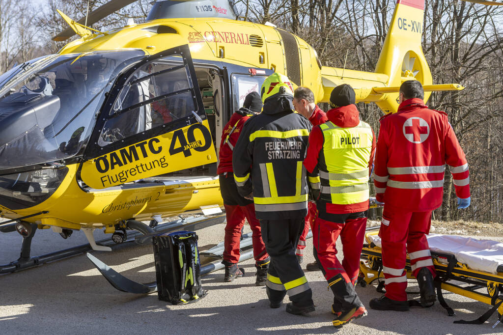 T2 Verkehrsunfall Menschenrettung