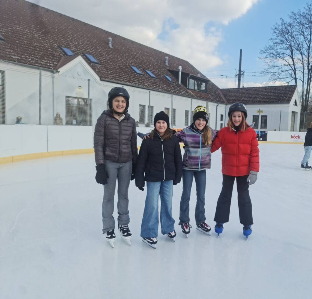 Eislaufen mit der Feuerwehrjugend