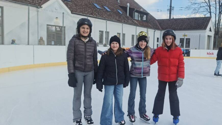 Eislaufen mit der Feuerwehrjugend