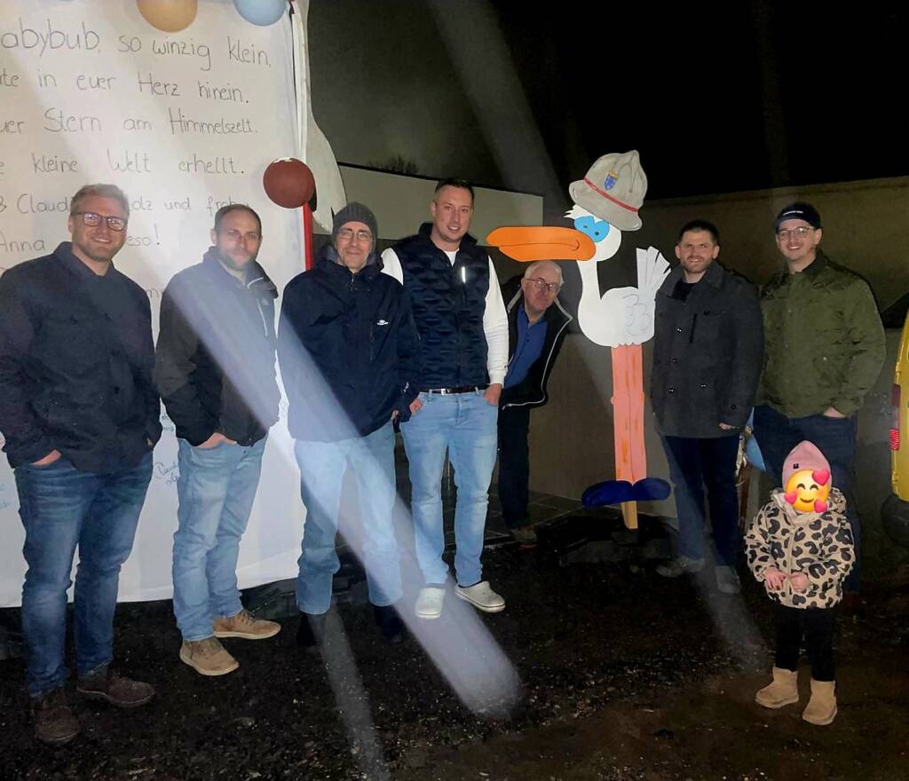 Storch aufstellen bei unserem Kameraden Patrik und seiner Partnerin Claudia