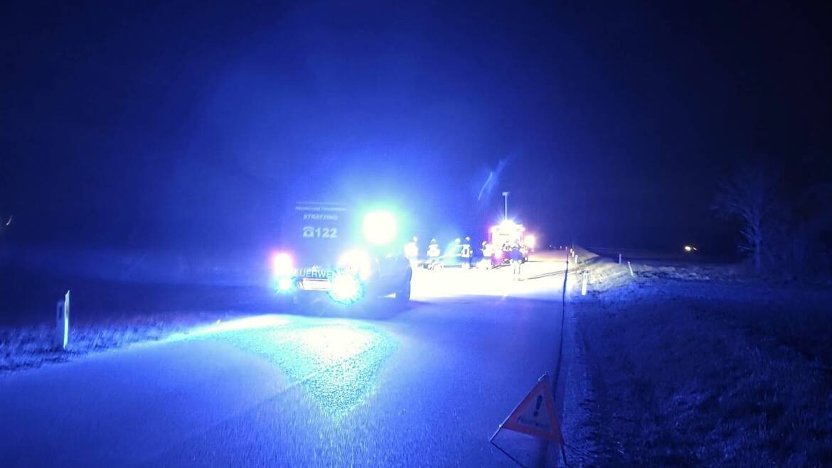 Technischer Einsatz PKW in Graben